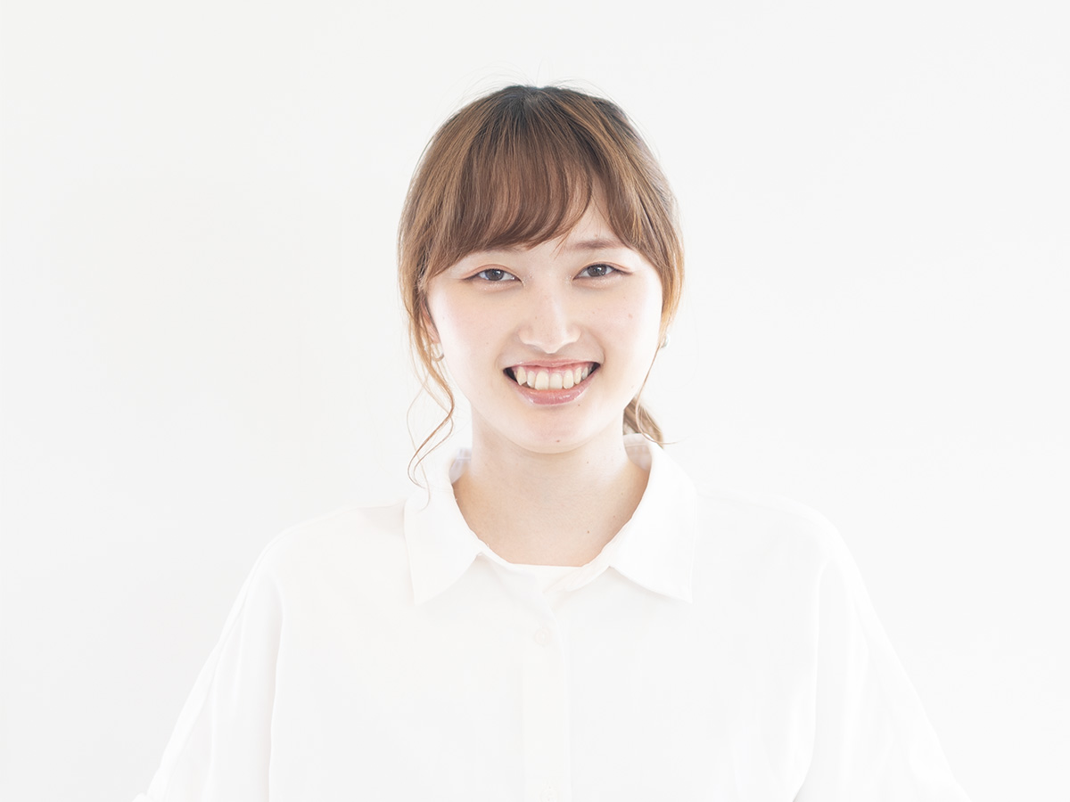 アシスタント・三田村 玲奈